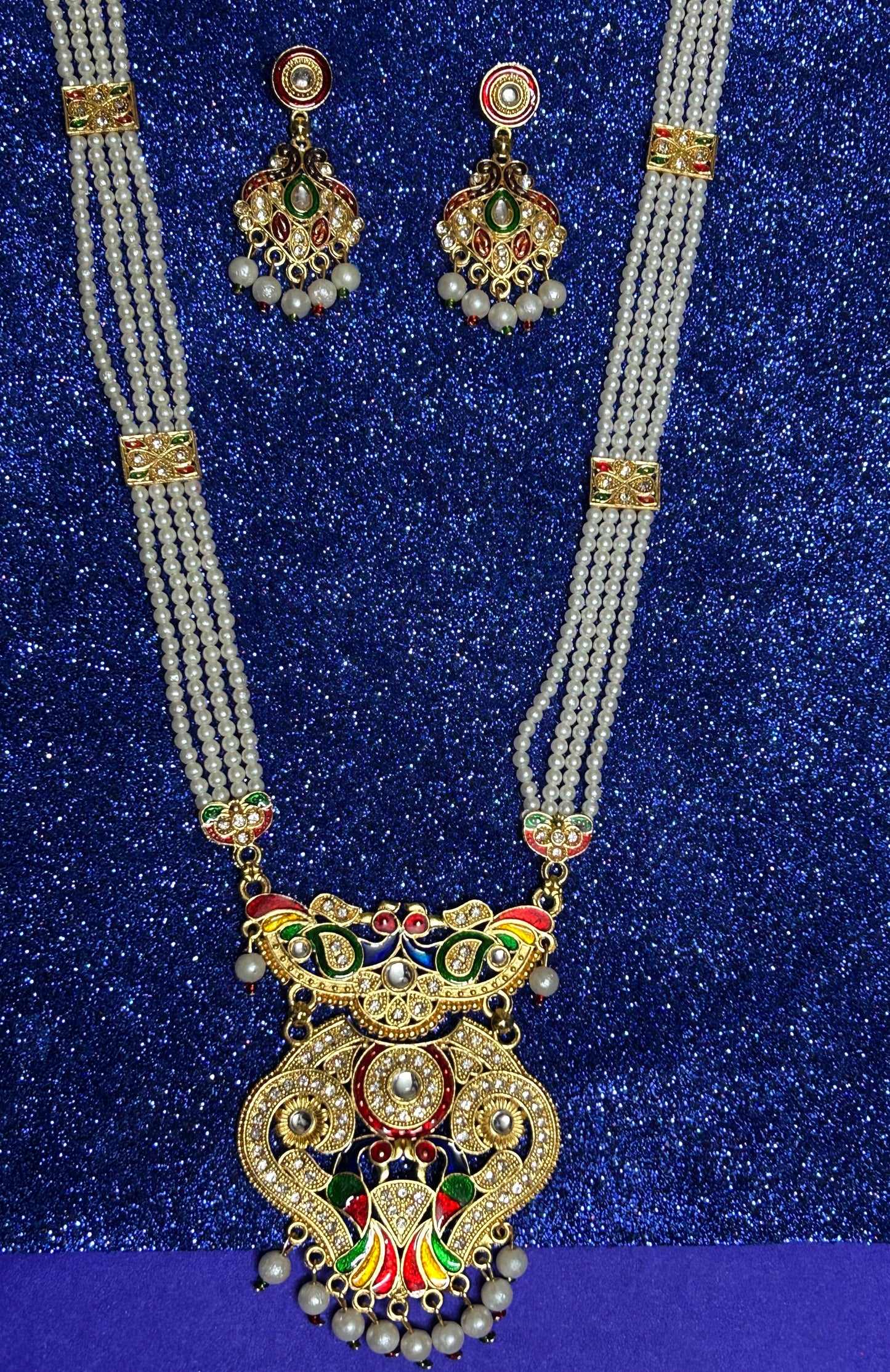 Diamond with mina work raani haar